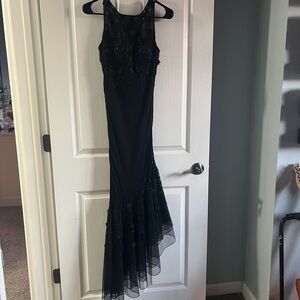 Vintage Cache Elegant Black Evening Gown